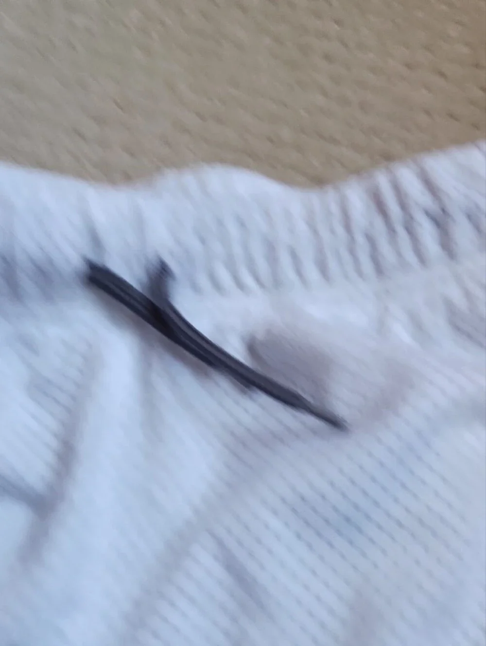 ❤️3/$15❤️Old Navy White Mesh Athletic Shorts with Contrast Drawstring